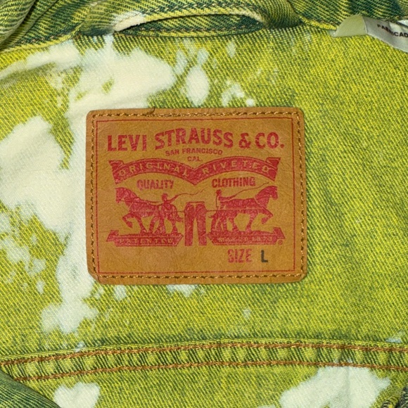 Levi's Green and White Denim Jacket - Picture 2 of 3